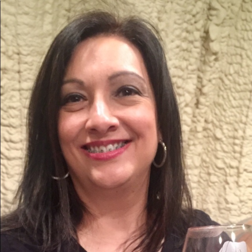 Meet your Posher, Emy